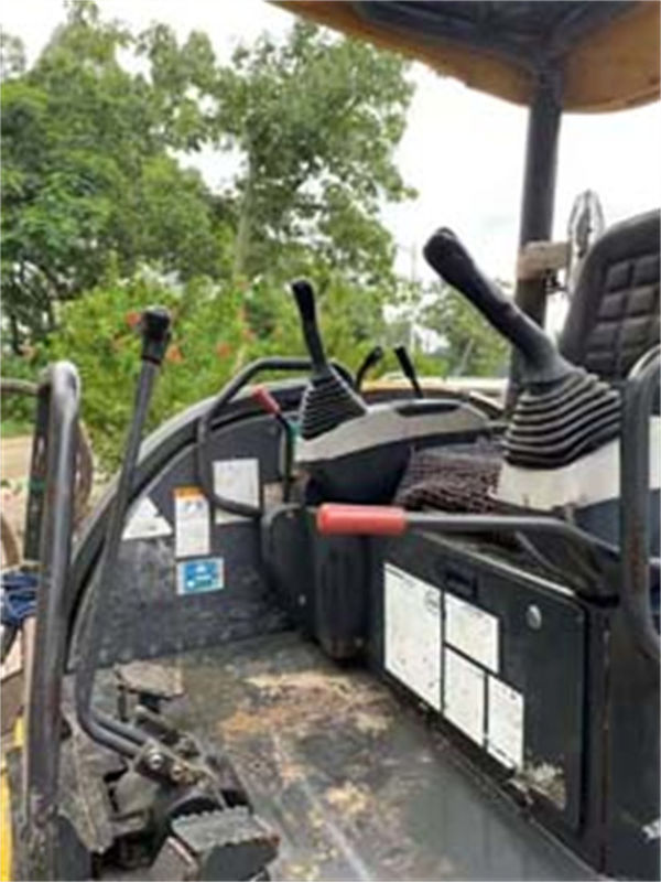 3 tonnellate giapponese di alta qualità Komatsu pc 30 MR escavatore a strisce con ore di lavoro ridotte