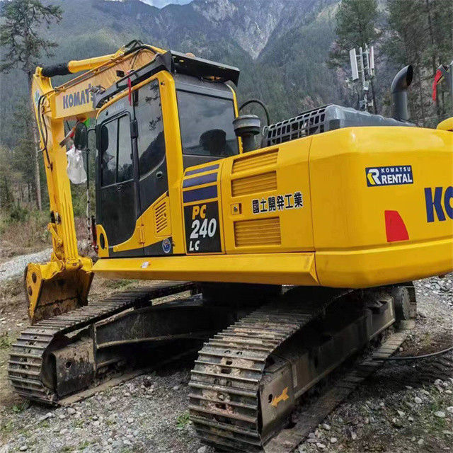 26 tonnellate quasi nuova importata dal Giappone macchina da scavo a strisce usata rinnovata Komatsu pc 240LC-8
