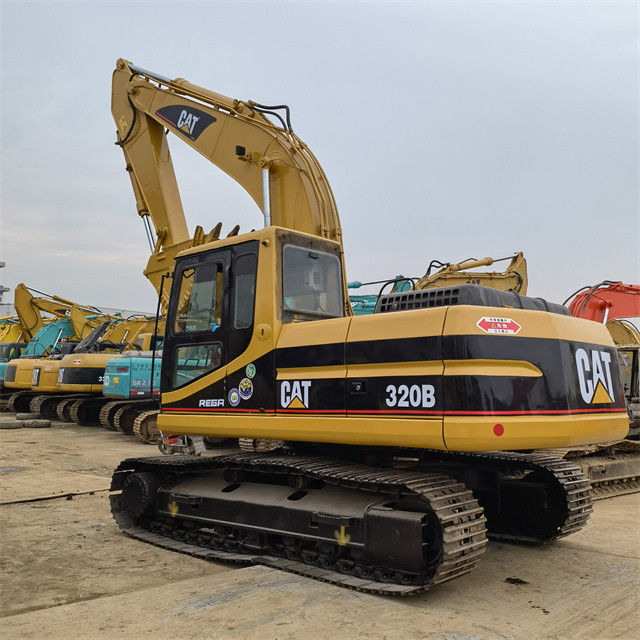 21 tonnellate pronte per il lavoro e giapponese Caterpillar 320 B in buone condizioni