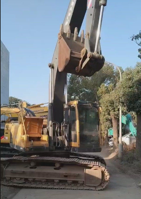La Svezia ha importato un'escavatrice volvo EC240 di alta qualità quasi nuova.