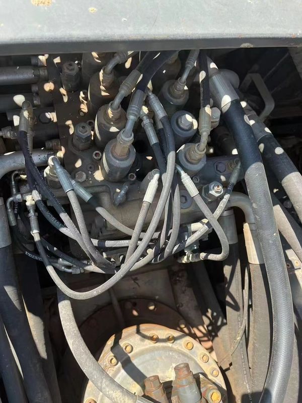 La Svezia ha importato un'escavatrice volvo EC350DL di alta qualità quasi nuova.