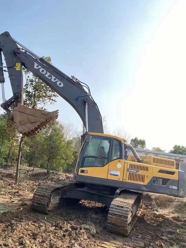 La Svezia ha importato un'escavatrice volvo EC380 di qualità quasi nuova.