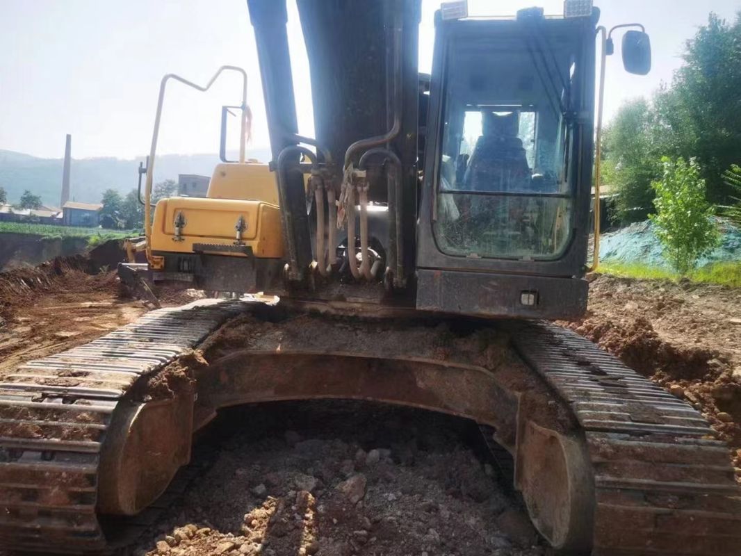 La Svezia ha importato un'escavatrice volvo EC380 di qualità quasi nuova.
