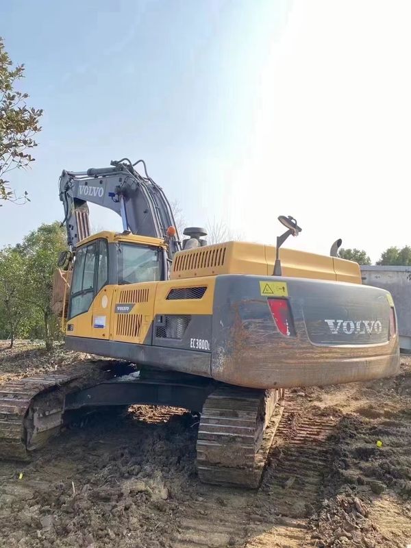 La Svezia ha importato un'escavatrice volvo EC380 di qualità quasi nuova.