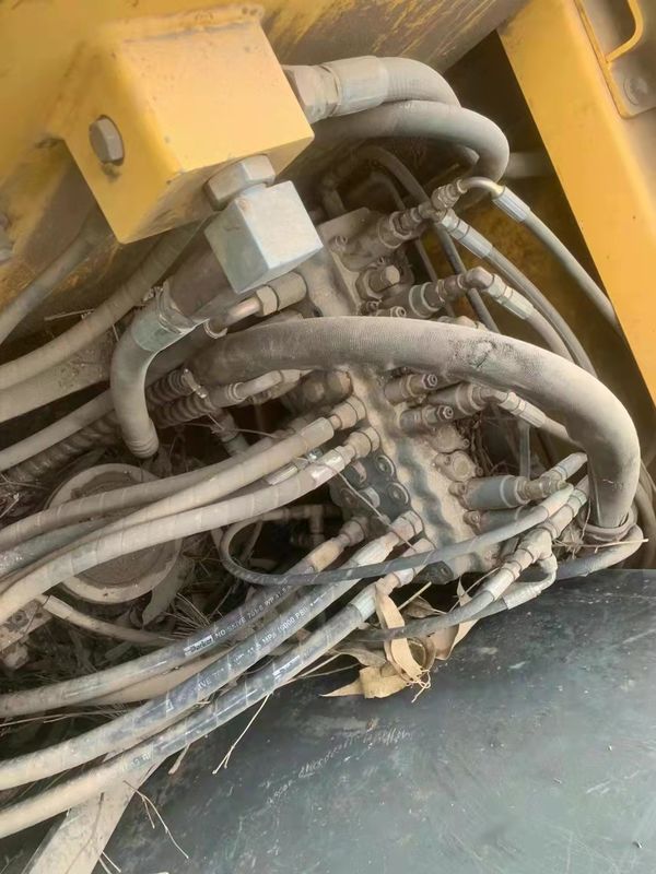 La Svezia ha importato un'escavatrice a strisce Volvo EC80D di alta qualità, quasi nuova e pronta al 100%.