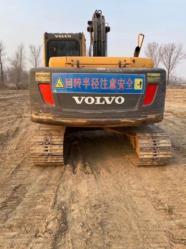 La Svezia ha importato un'escavatrice volvo EC140BL di alta qualità, quasi nuova e pronta al 100%.