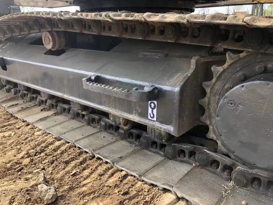 La Svezia ha importato un'escavatrice volvo EC140D di alta qualità, quasi nuova e pronta al 100%.