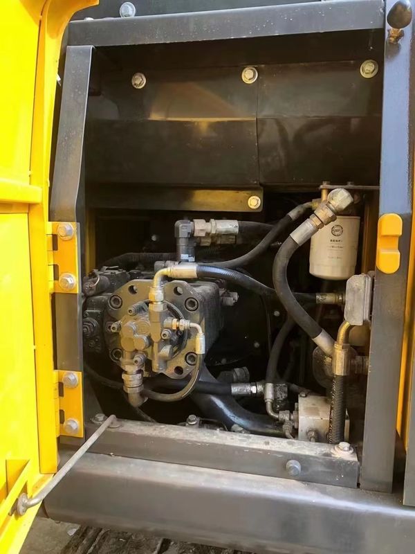 La Svezia ha importato un'escavatrice volvo EC140D di alta qualità, quasi nuova e pronta al 100%.
