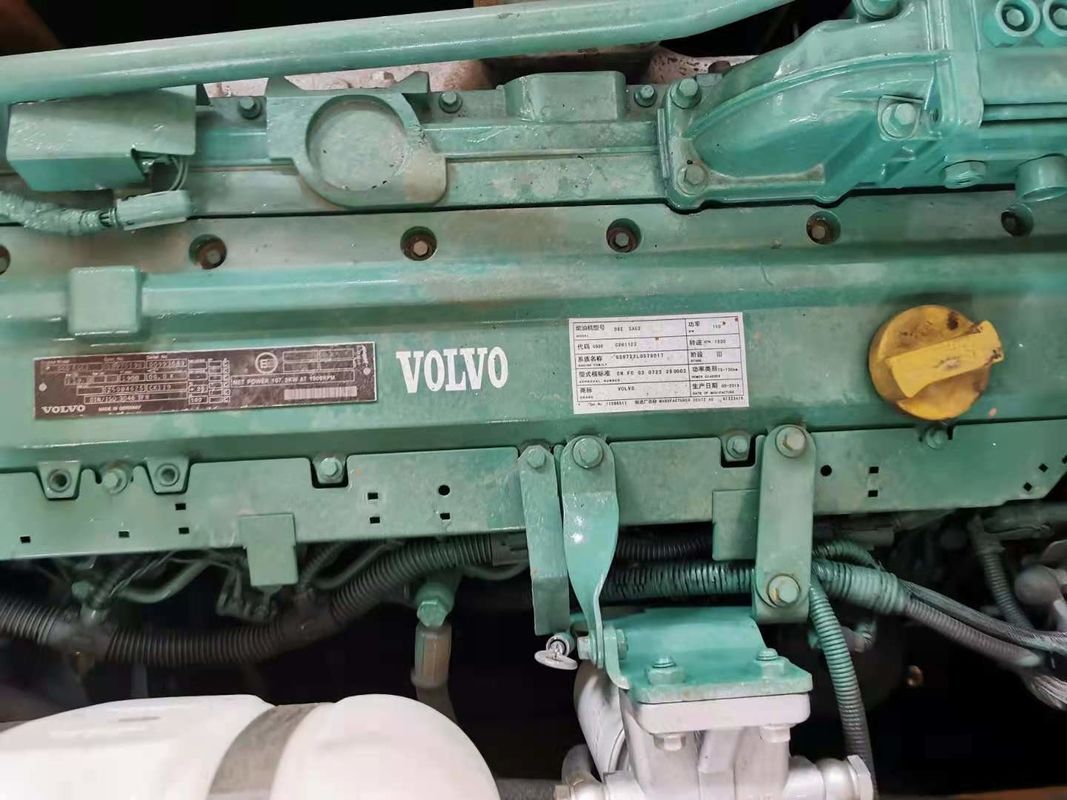 La Svezia ha importato un'escavatrice volvo EC200DL di alta qualità, quasi nuova e pronta al 100%.