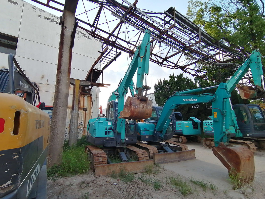 30.5kN KOBELCO SK60-C Escavatore Peso 5,95t Potenza del motore 42,4kW