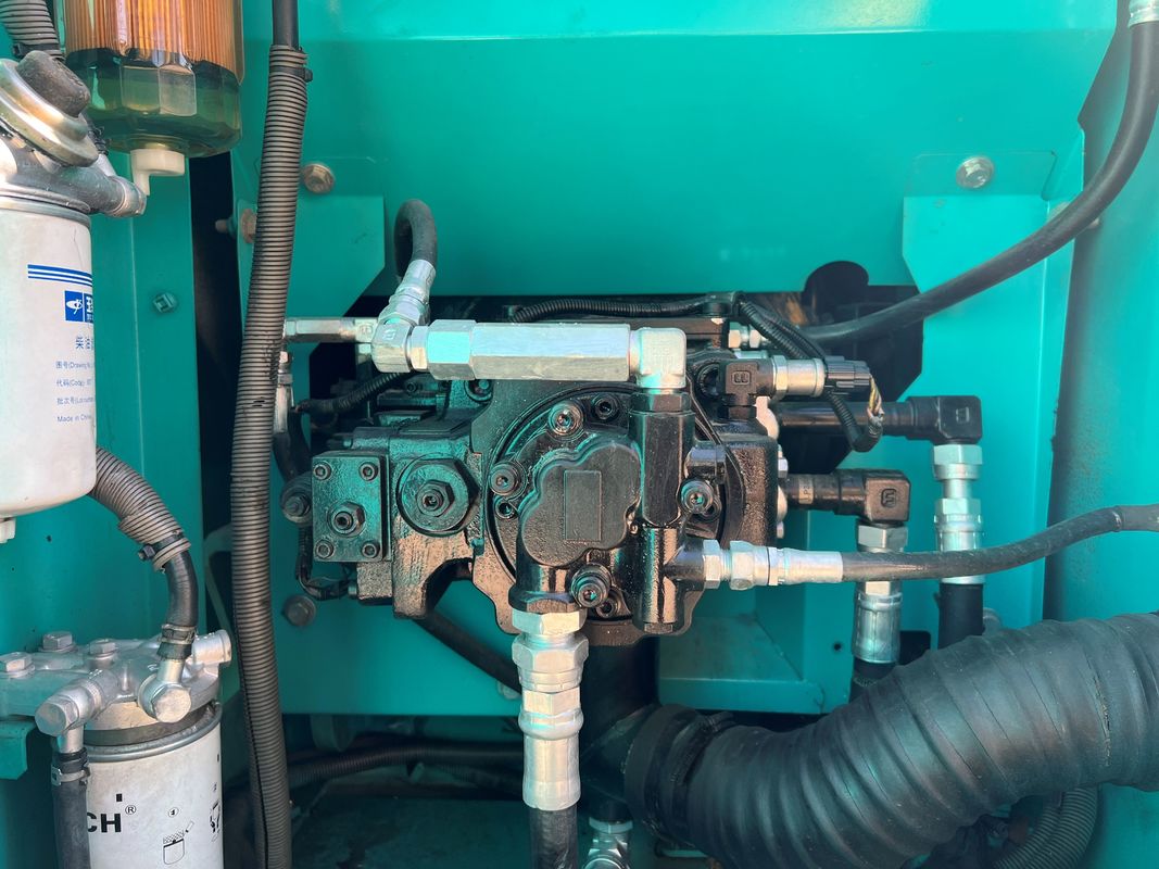 Escavatore di seconda mano Kobelco Sk140lc 8 Escavatore a trascinatore gru Peso 13,3 t