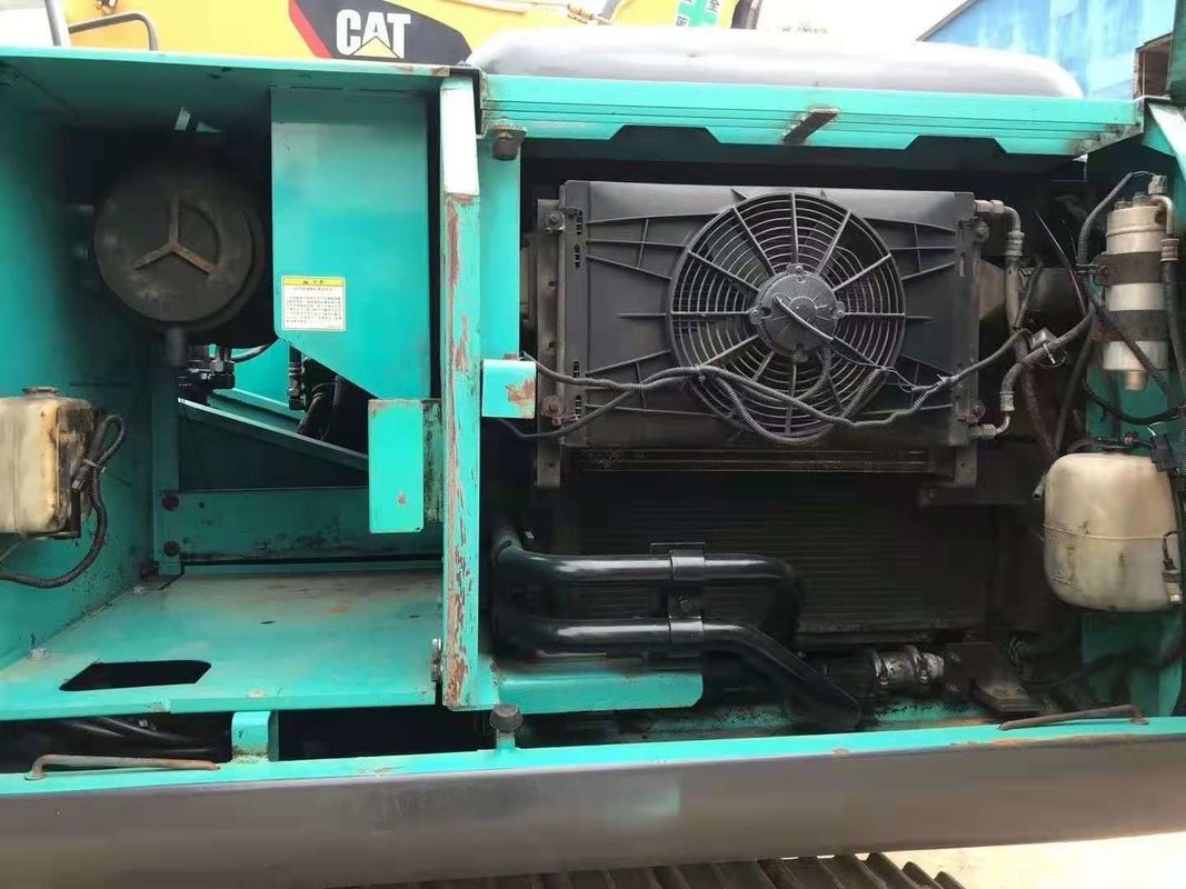 Escavatore usato Kobelco SK200 Crawler in vendita. Escavatore di seconda mano da 20 tonnellate dalla Cina.