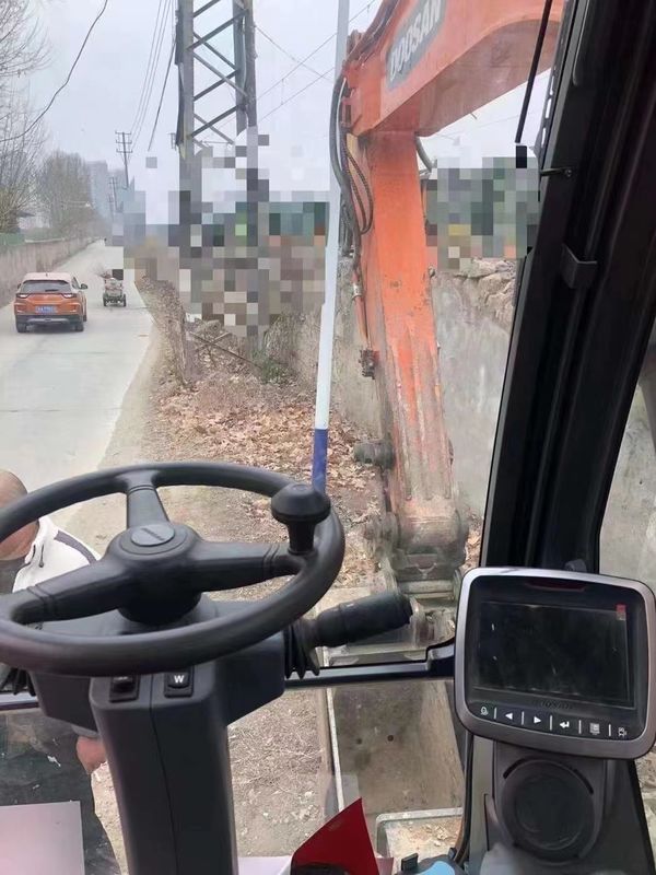 15 tonnellate di Corea importato il 90% nuovo Doosan DX 140W Used Excavator a ruote con alta qualità e le migliori prestazioni per la vendita