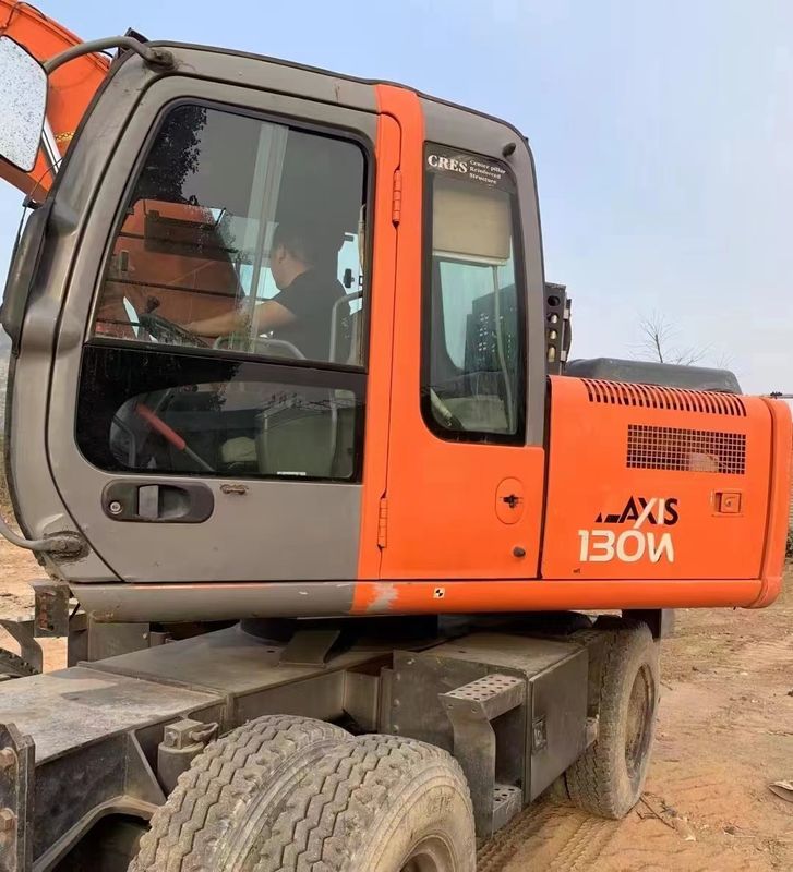 14 tonnellate Giappone ha importato il 90% nuovo Hitachi ZX 130W usato escavatore a ruote con alta qualità e le migliori prestazioni per la vendita