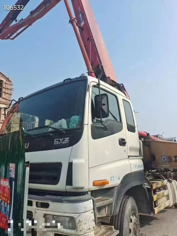 6×4 o 8×4 azionamento pronto a lavorare XCMG. HB37A 37 m camion pompa calcestruzzo per la consegna e versamento di calcestruzzo