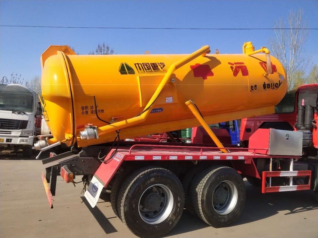 Euro 3 336cv Howo 6*4 usato camion aspirapolvere 10 cbm camion aspirapolvere in buone condizioni