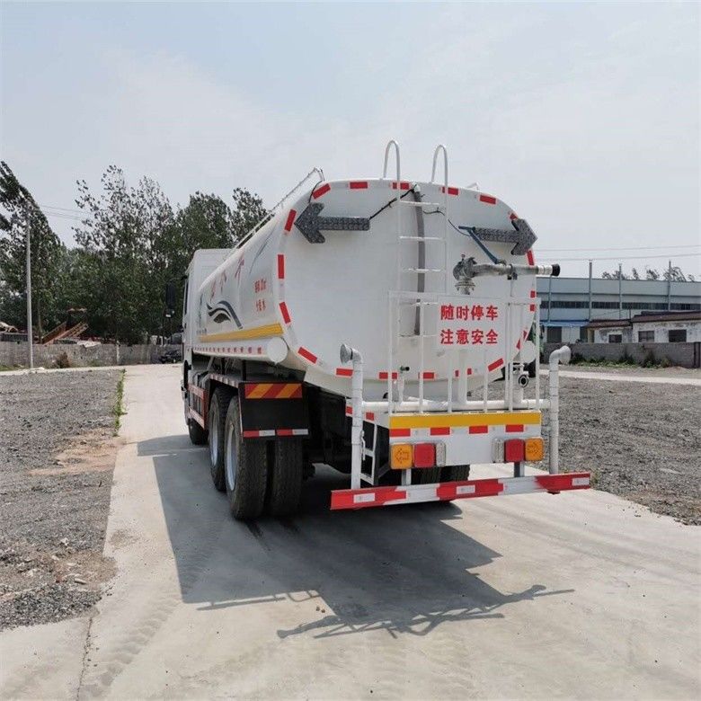 12000-15000L Serbatoio di acqua di stoccaggio camion macchina di pulizia con Giappone importato camion Isuzu