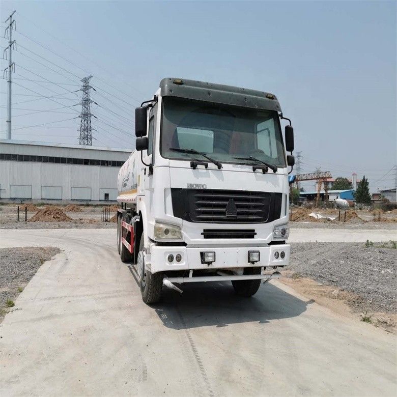 Serbatoio in acciaio al carbonio Isuzu Howo Camion dell' acqua in perfette condizioni Giappone importato di seconda mano
