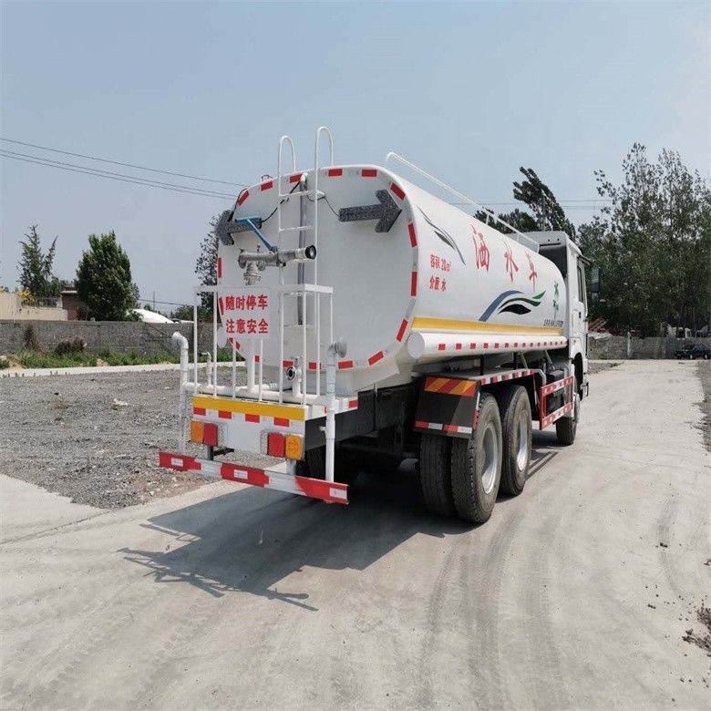 Serbatoio in acciaio al carbonio Isuzu Howo Camion dell' acqua in perfette condizioni Giappone importato di seconda mano