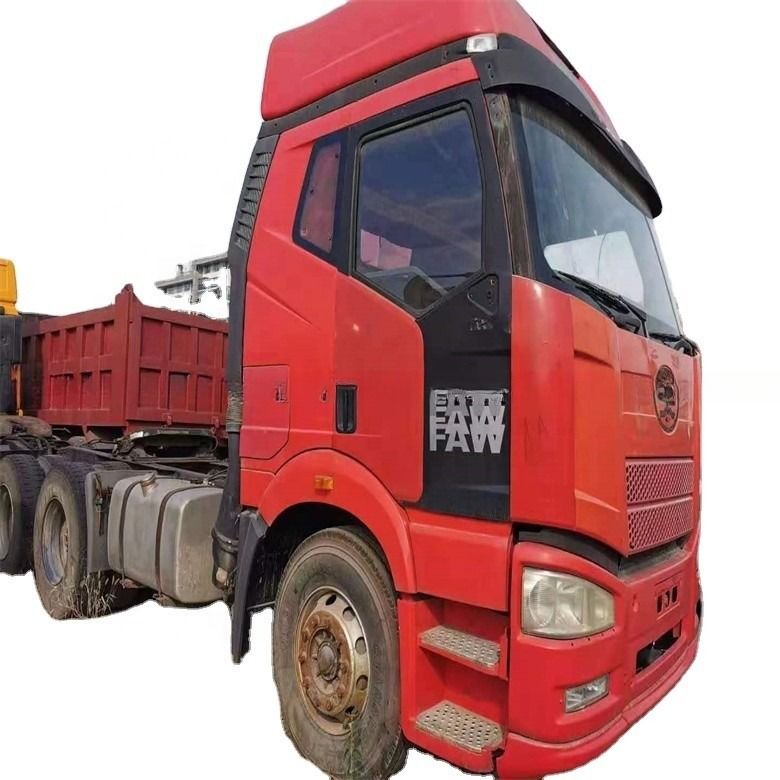 10 Numero di cambio in avanti utilizzato Faw trattore camion pesante 6*4 con sistema multimediale