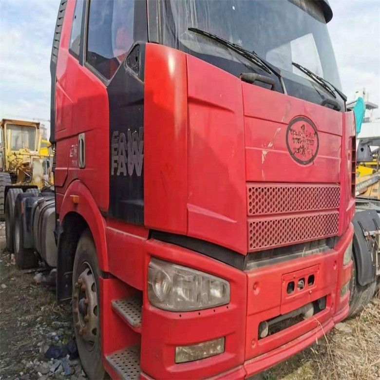 10 Numero di cambio in avanti utilizzato Faw trattore camion pesante 6*4 con sistema multimediale