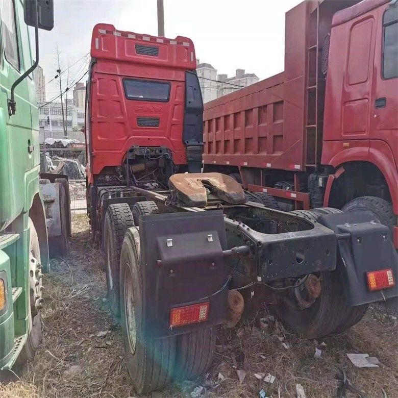 Camion-trattore 6x4 usato FAW Capion-camione con cambio manuale e in buone condizioni
