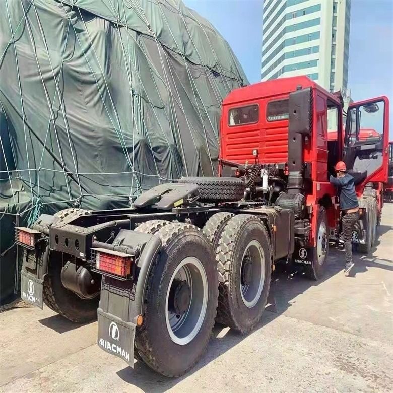 Shacman / FAW / Shacman / Beiben / Sinotruck Howo usato LHD e RHD singolo fila 6x4 testa del trattore