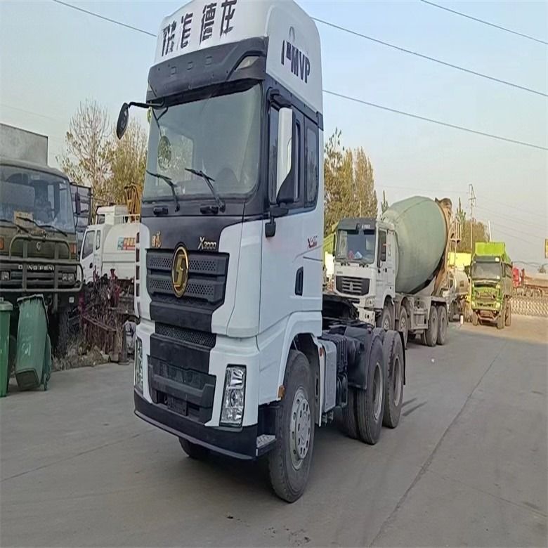 Shacman 6 X 4 ADE X3000 di seconda mano con sedile normale del conducente e cambio manuale