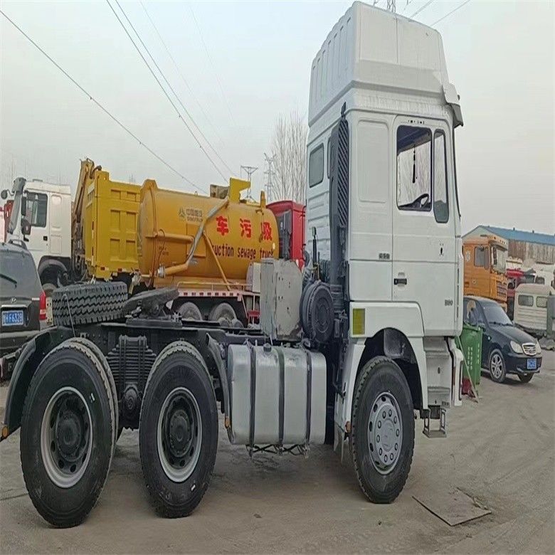 Shacman 6 X 4 ADE X3000 di seconda mano con sedile normale del conducente e cambio manuale