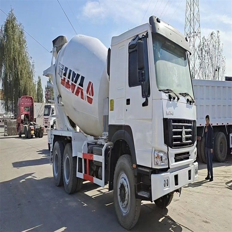 7M3/H Produttività utilizzata HOWO Camione miscelatore di calcestruzzo 6*4 371 CV 375 CV in buone condizioni