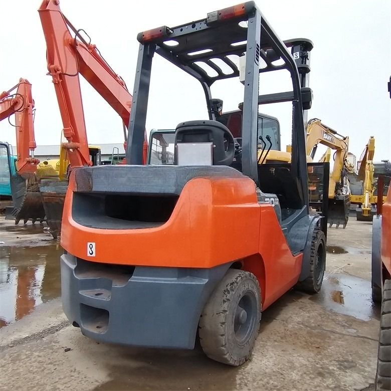 Mobili elevatori multifunzione da 3 tonnellate giapponesi, utilizzati, Toyota, pronti a lavorare poco