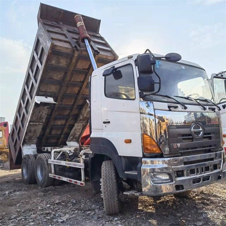 Giappone Hino Used Dump Trucks con motore YUCHAI in orario di lavoro 2020