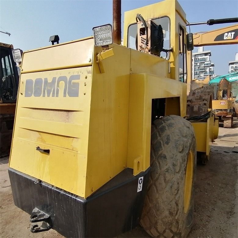 Motore diesel Pavimentazione stradale Bomag BW217D-2 Usato singolo tamburo piede di pecora rotolo stradale idraulico