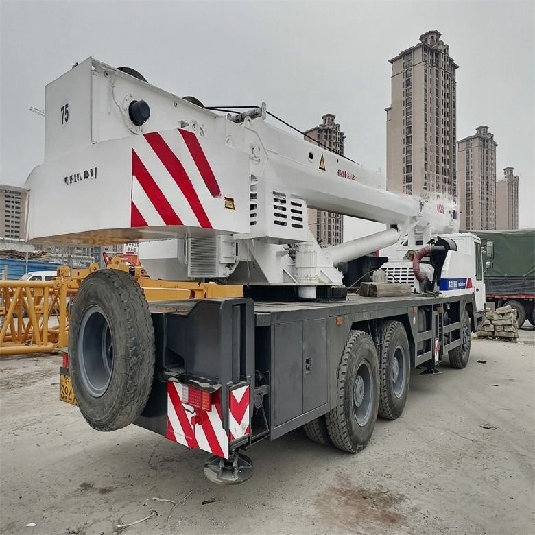 Granate mobili a ruote Zoomlion QY25V da 20 tonnellate con 3000-4000 ore di lavoro