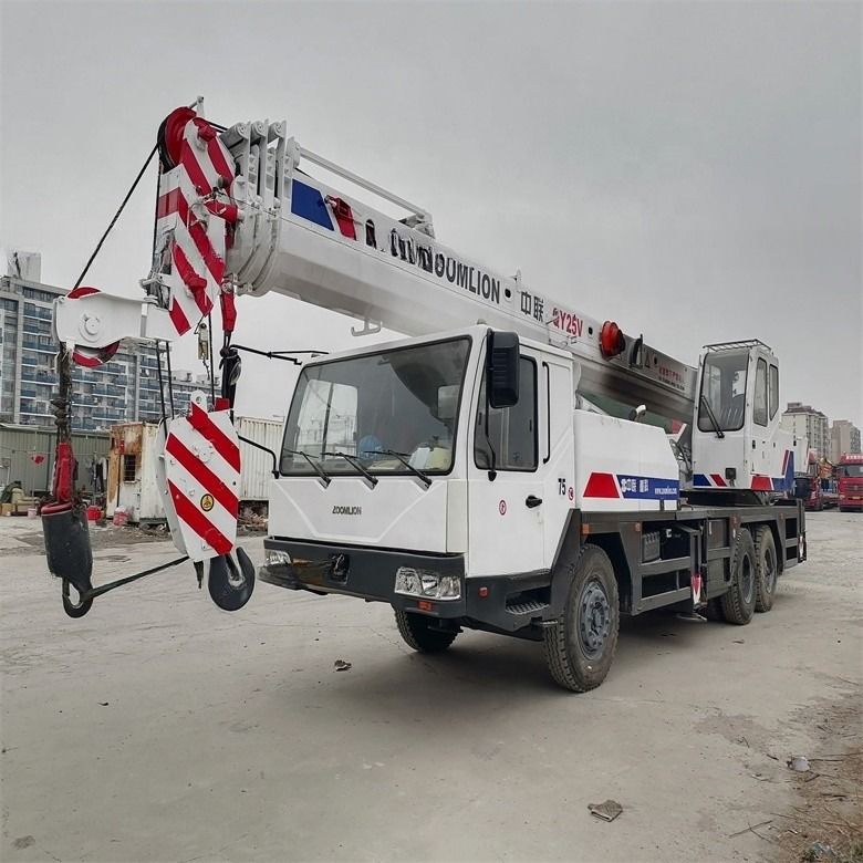 Granate mobili a ruote Zoomlion QY25V da 20 tonnellate con 3000-4000 ore di lavoro