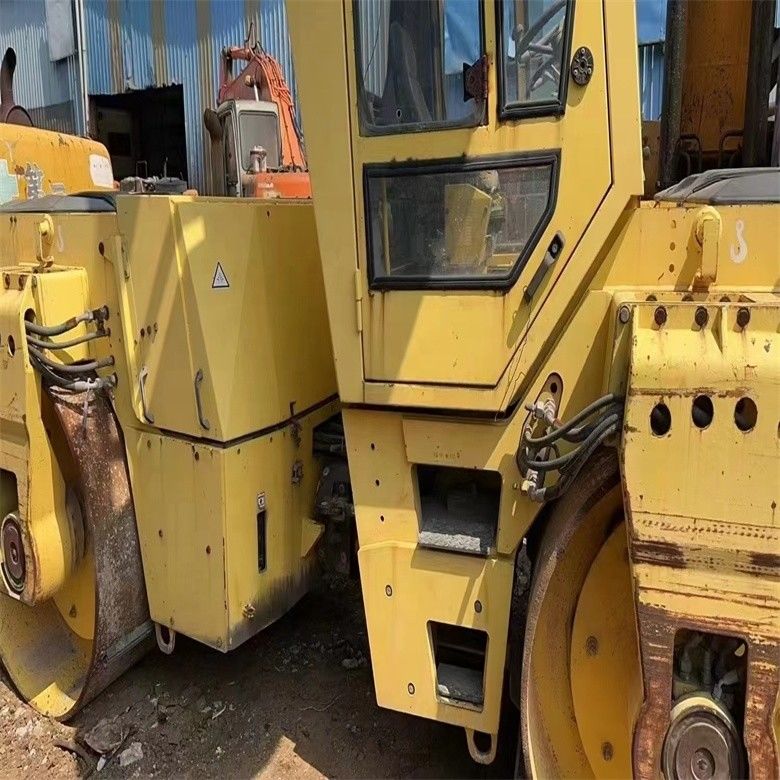 10 T di peso di esercizio utilizzato BOMAG BW 202 AHD-2 Roller stradale e prestazioni garantite