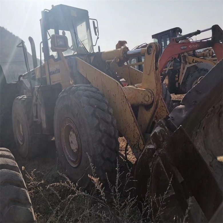 Eccellente 2016 Komatsu WA470-3 caricatore a ruote 6.5 capacità cubica 23 tonnellate carico conveniente