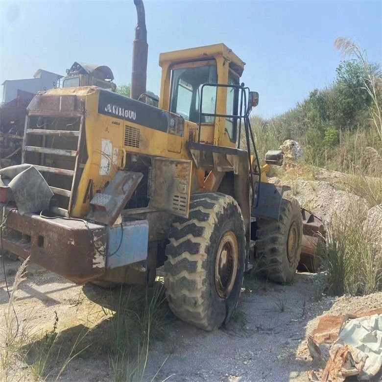 Caricatore anteriore 235KW Usato Komatsu WA500-6 Caricatore a ruote dal Giappone 4.5 Cubi di seconda mano