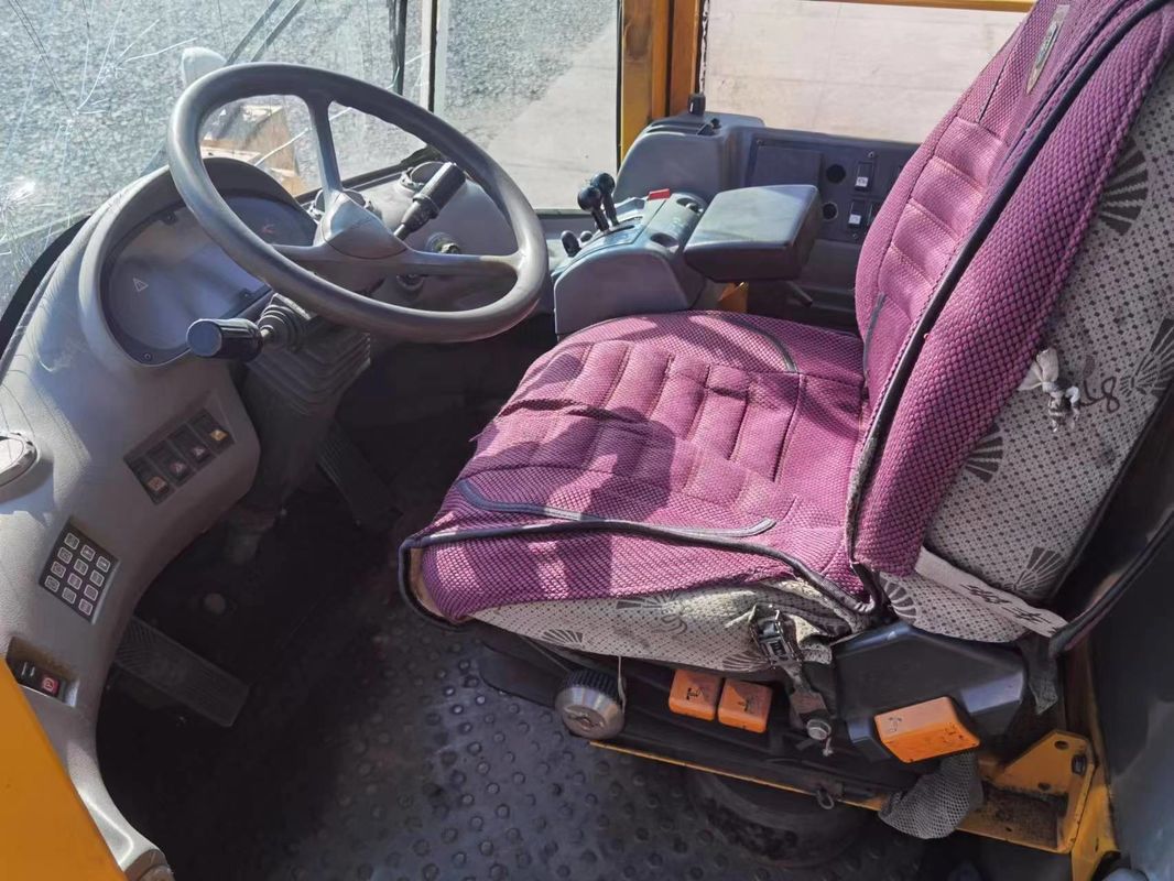 Tipo di azionamento a quattro ruote caricatore usato VOLVO L220E Disegno originale ruota Skid-Steer caricatore in movimento