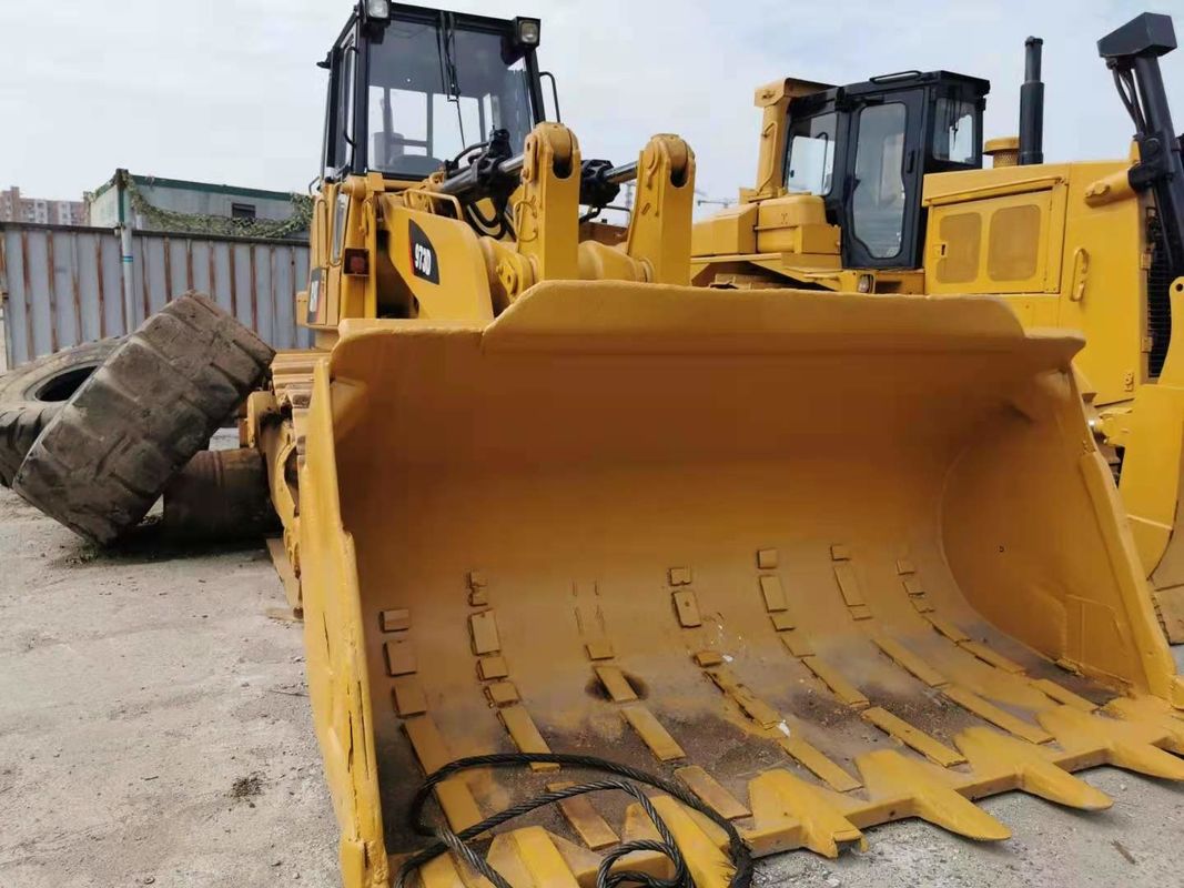 Caricatore a ruote giapponese usato per operazioni di tipo liscio e mobile CAT 973