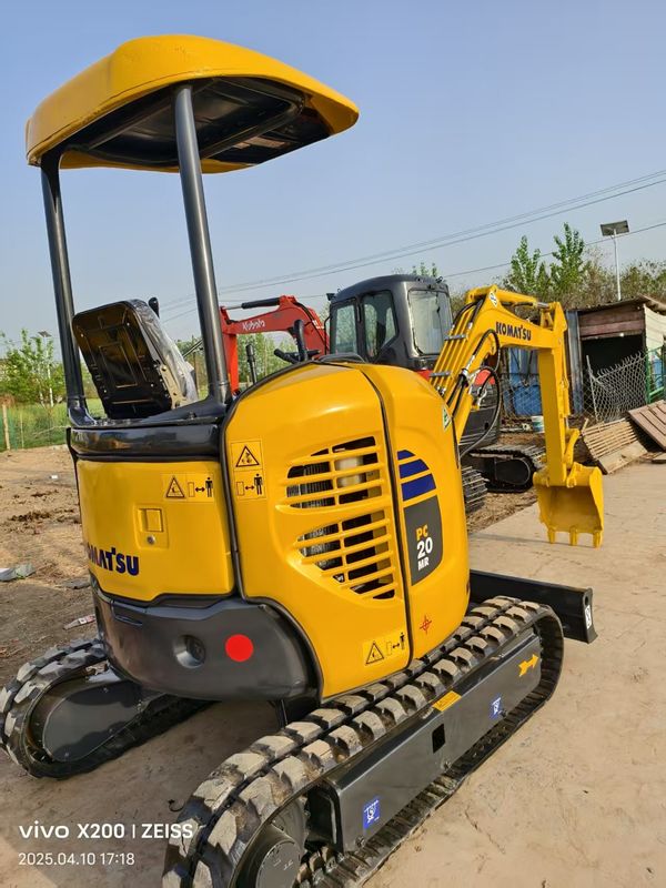 2 tonnellate certificata usata Komatsu PC20MR Crawler Excavator Machine Quasi nuova in vendita